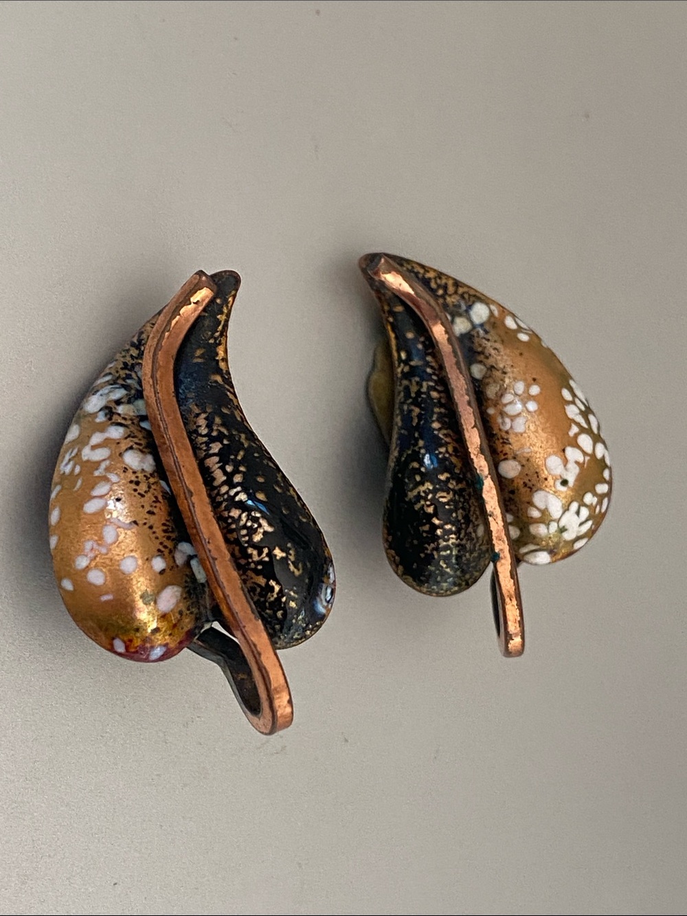 Matisse Renoir vintage copper earthy 50s mid century signed clip earrings